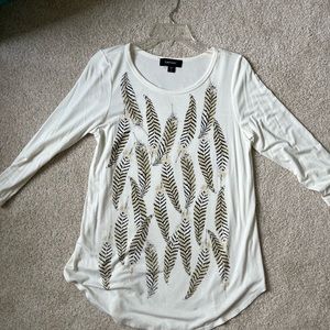 NWOT Karen Kane long sleeve tee with feather print